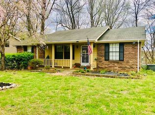 1712 Winding Way Dr, White House, TN 37188