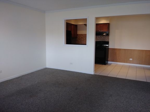 2nd image of 8500 W 87th St APT 3