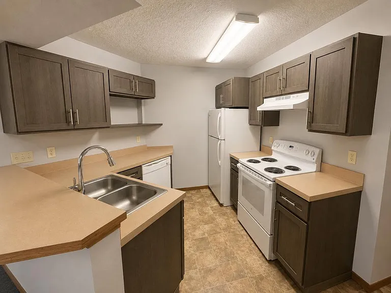 7457 E Huntington Dr #3 — Photo 2