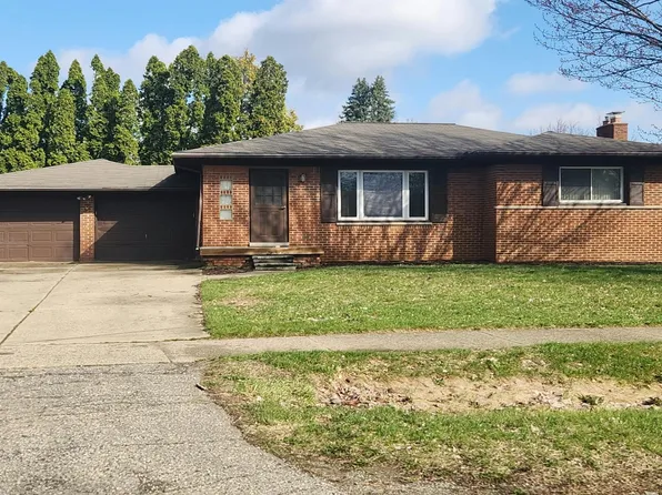 3708 Baybrook Dr, Waterford, MI 48329