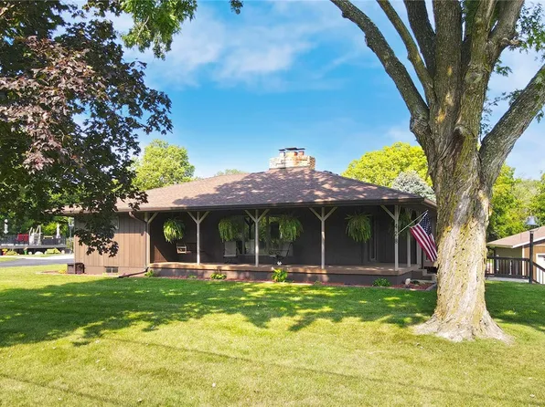 428 N 3rd St, Polk City, IA 50226