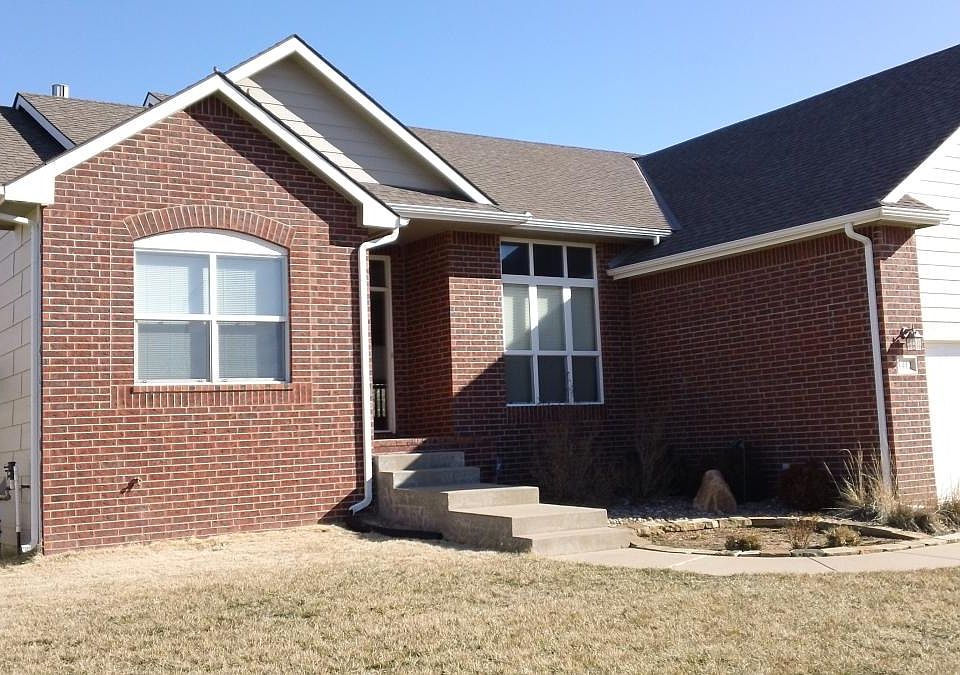 1412 E Woodbrook