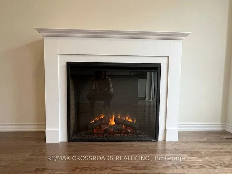 22 Blick Cres — Photo 4