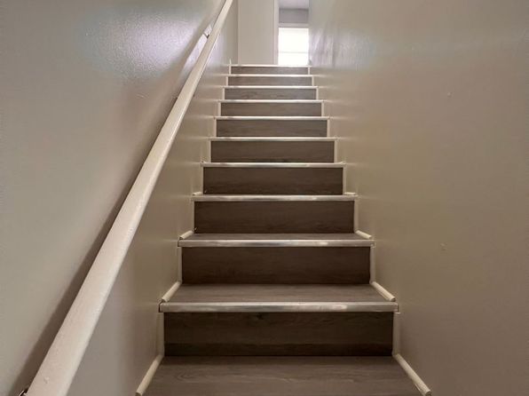 900 Preston St APT D