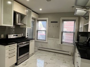 5 Groom St #1, Dorchester, MA 02125