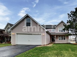 2615 Heritage Lake Dr, Lockport, IL 60441