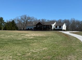 135 Reeves Rd, Auburn, KY 42206