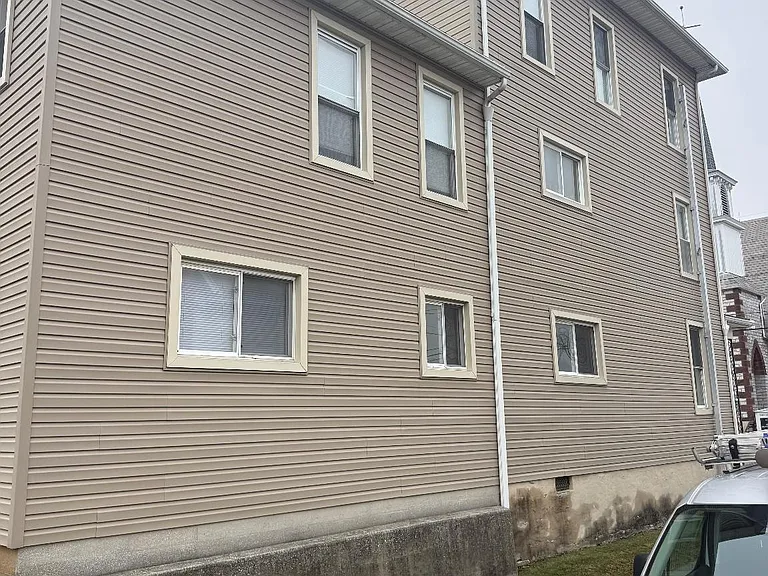 100 S Park St #1S — Photo 8