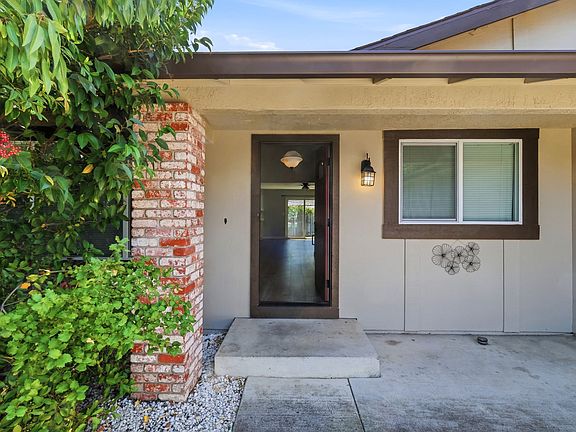 4th image of 3273 Prescott Way