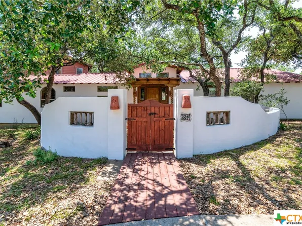 21 Flaming Cliff Rd, Wimberley, TX 78676