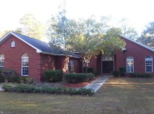 457 Hunters Trce, Crawfordville, FL 32327