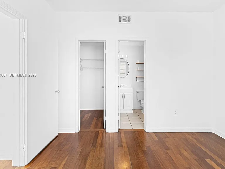 1027 Pennsylvania Ave #206 — Photo 15