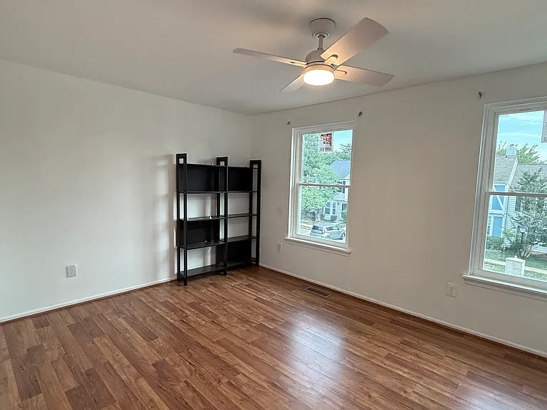 7008 Old Brentford Rd — Photo 7