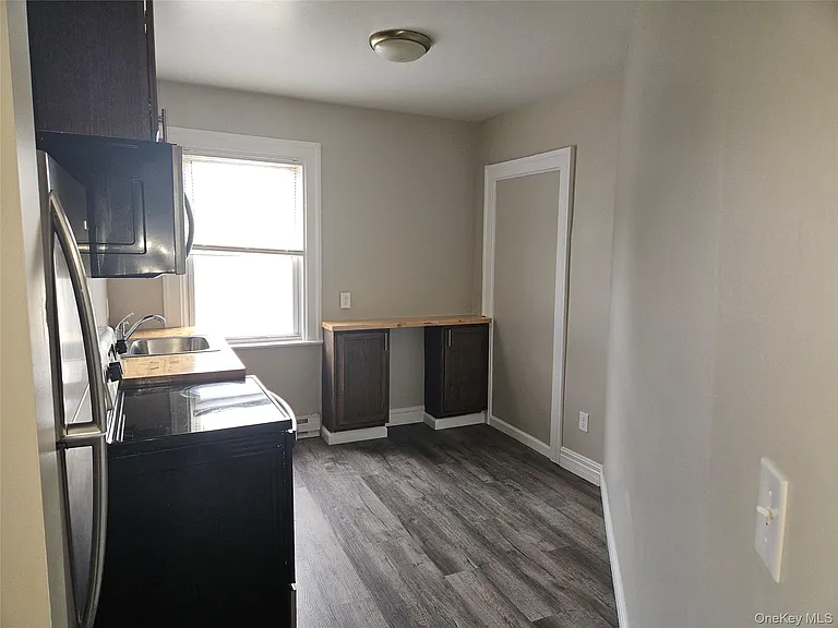 103 Wickham Ave #3 — Photo 11