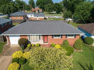 8740 Villa Crest Dr, Saint Louis, MO