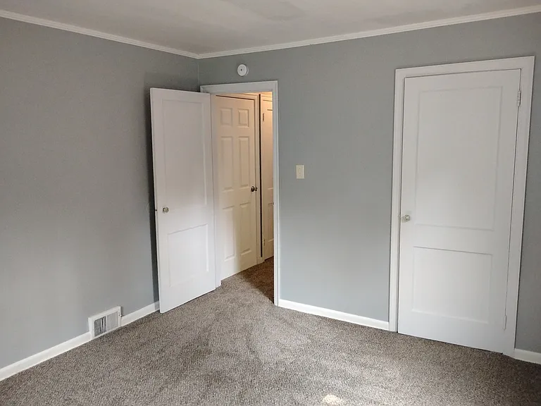 4325 N Olney St — Photo 28