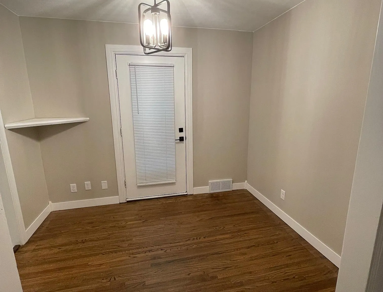 3 bed, 1405 sqft, $1,375 — Photo 4