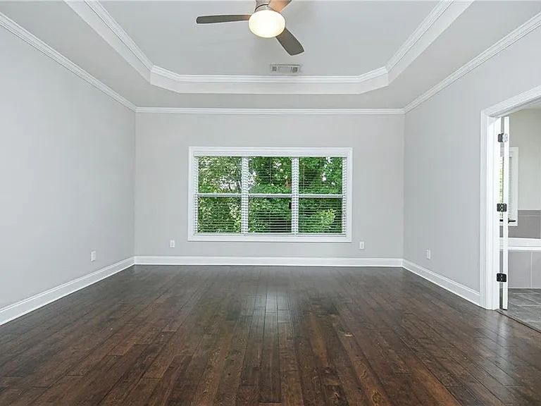 1299 Linden Ct NE — Photo 30