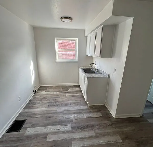 250 Basswood Ave #1 — Photo 9