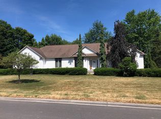 6879 Claret Cir, Fayetteville, NY 13066