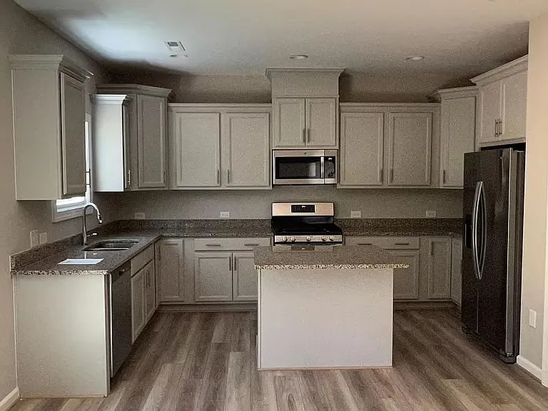 1513 Tawny View Ln — Photo 2