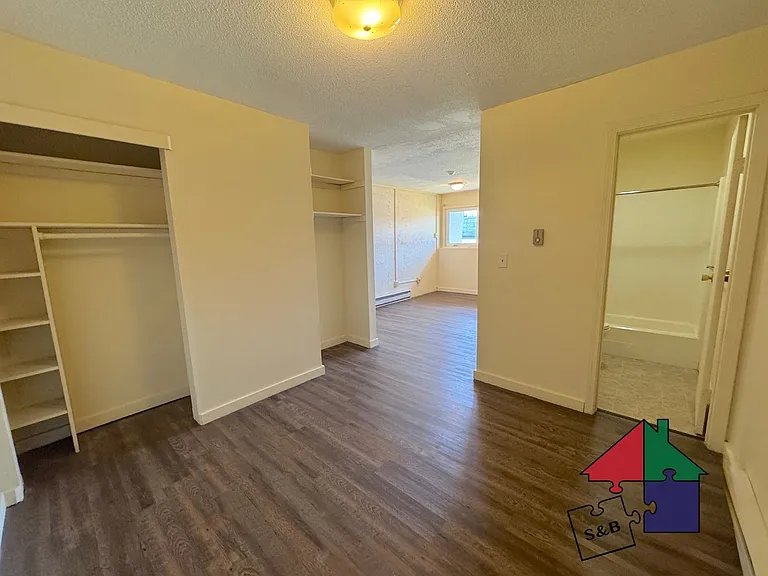 833 Queen City Park Rd. — Photo 4