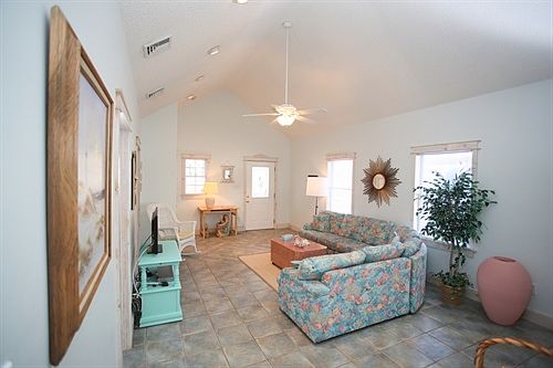 Look at the ceiling!