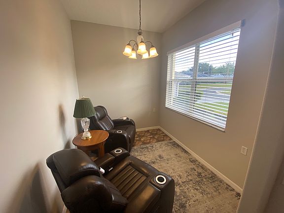 5th image of 5141 Aurora Dr