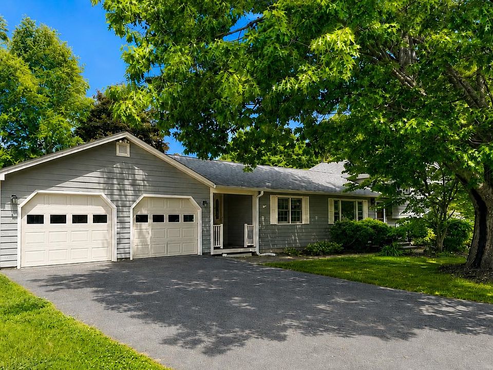 8 Toftree Lane, Dover, NH 03820 | MLS #5094644 | Zillow