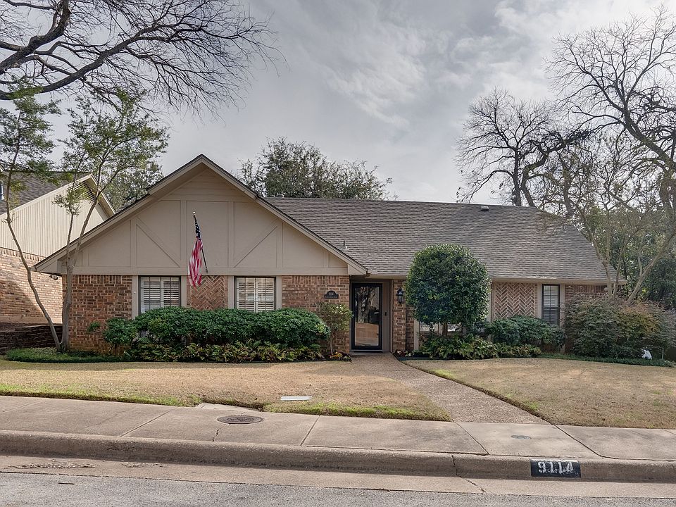 9114SummerGlen_Residential_HighResolution_003.jpg