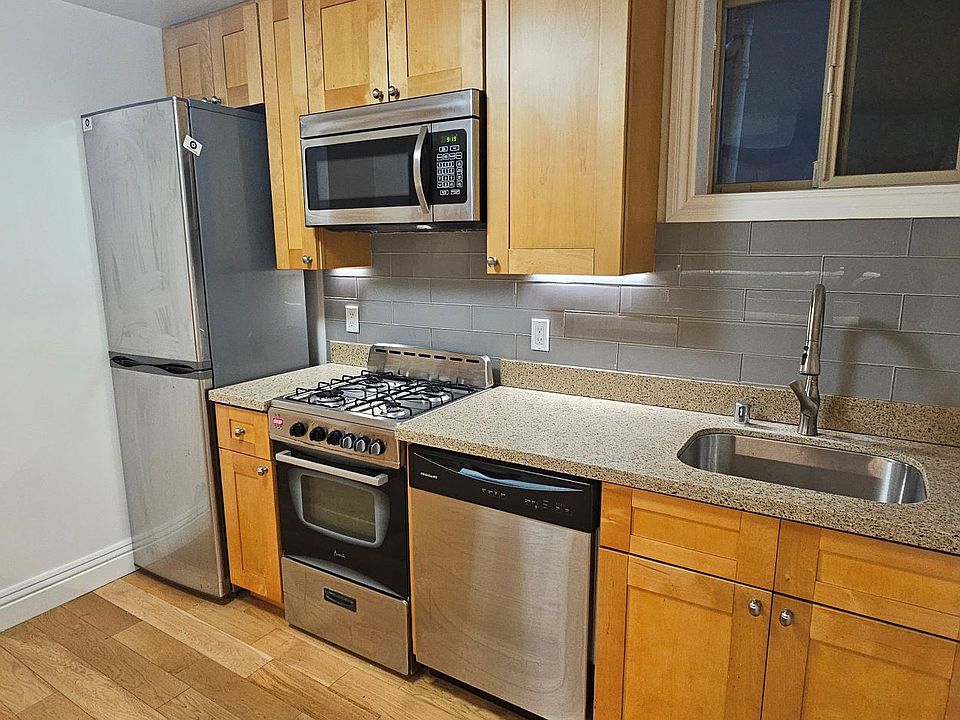1st image of 972 Bush St APT 6