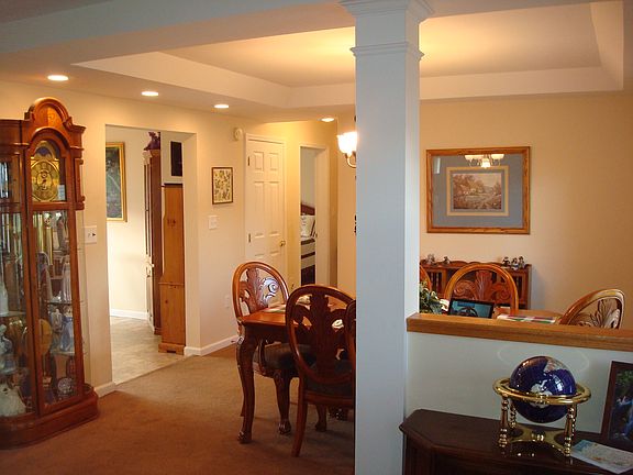 3rd image of 260 Leisure Ln
