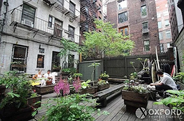 Rented by Oxford Property Group | media 61