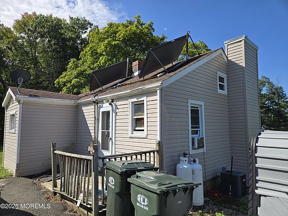 4th image of 334 Millstone Road