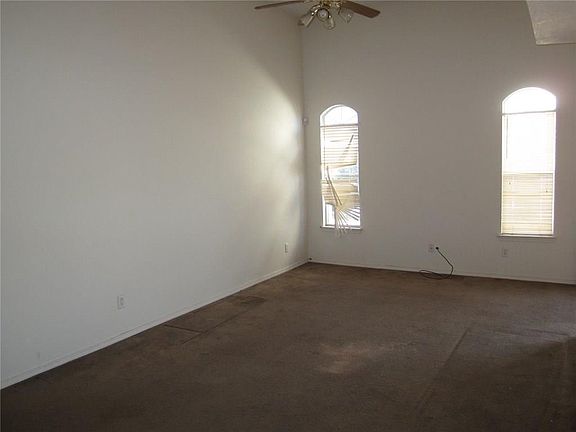 4th image of 11626 Carlos Moran Ct