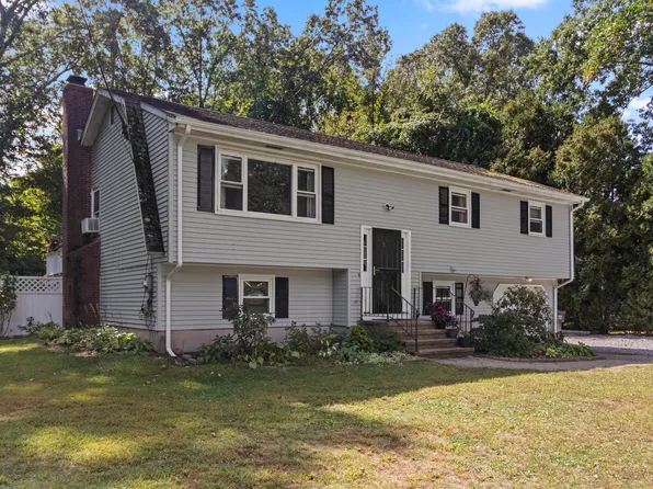 5 Nod Court, Clinton, CT 06413