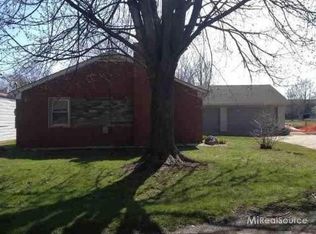 37824 Mast Ct, Harrison Township, MI 48045