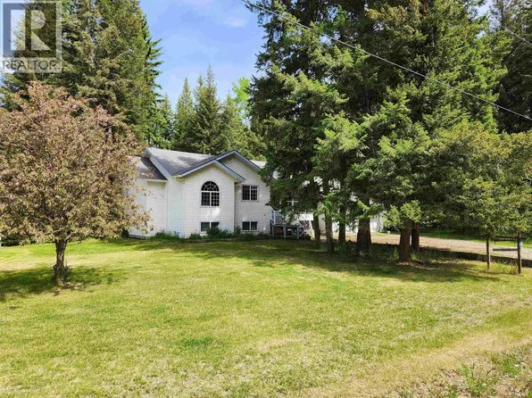 2711 Roberta Rd, Cariboo, BC V2J 6L5
