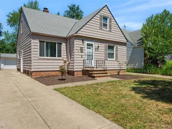 4217 Hinsdale Rd, South Euclid, OH 44121