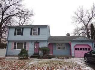 44 Pascal Dr, Springfield, MA 01119