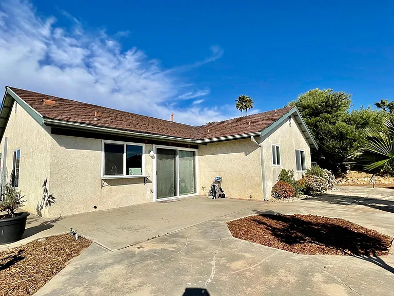 13556 Samantha Ave — Photo 34