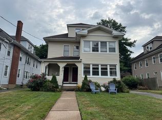 10 Bretton Rd APT 2, West Hartford, CT 06119