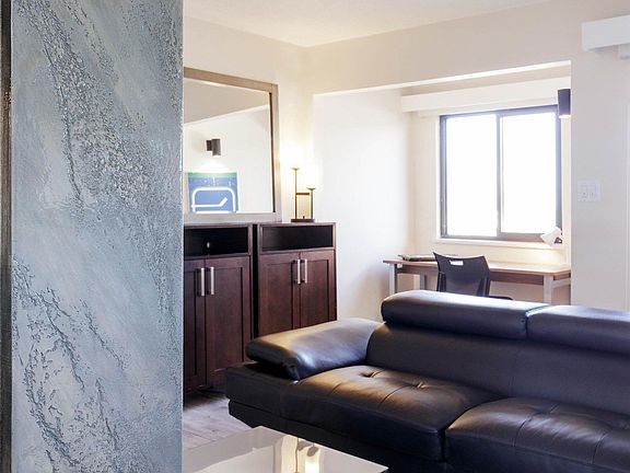 2nd image of 107 W 27th St #104
