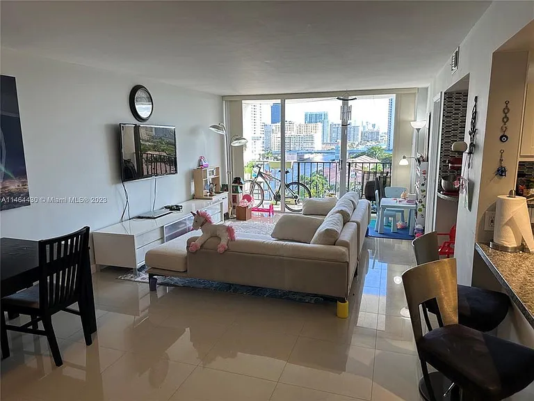 200 Leslie Dr #1128 — Photo 7