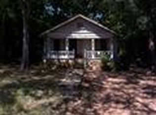 504 W Quitman Ave, Gladewater, TX 75647