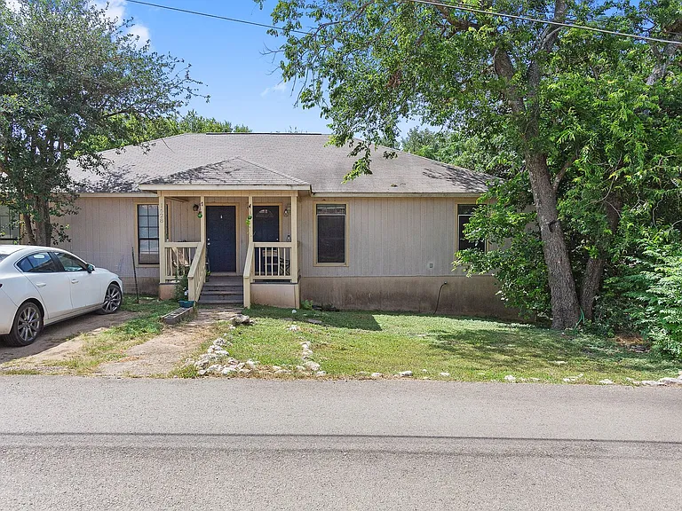 1628 Gordon St — Photo 18