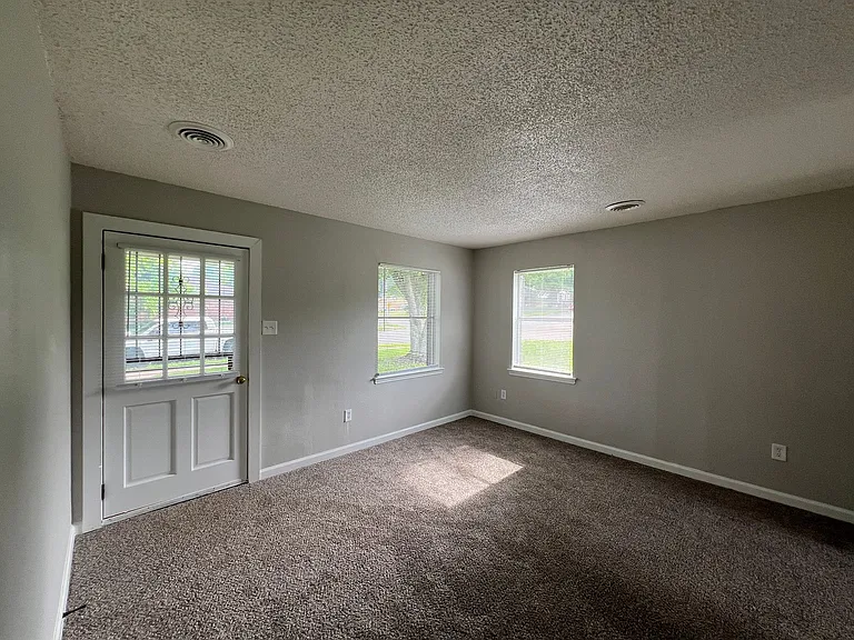 1207 Tahoe Rd — Photo 14