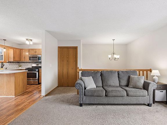 3rd image of 1288 129th Ln NE