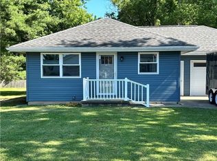 42 Stockman Dr, Paris, IL 61944