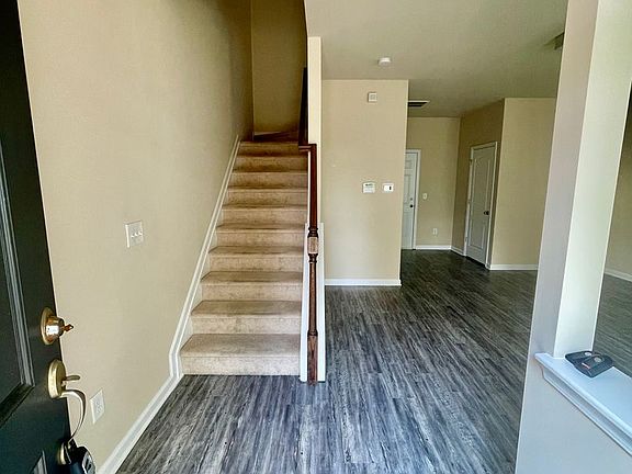 3rd image of 7115 Brighton Park Dr